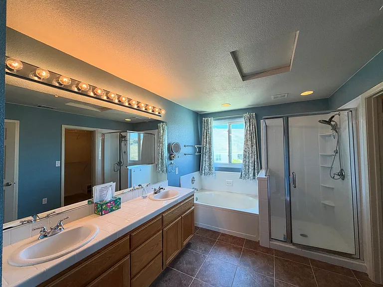 720 Legends Pl — Photo 21