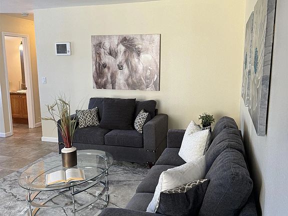 5th image of 4346 52nd St Unit 8