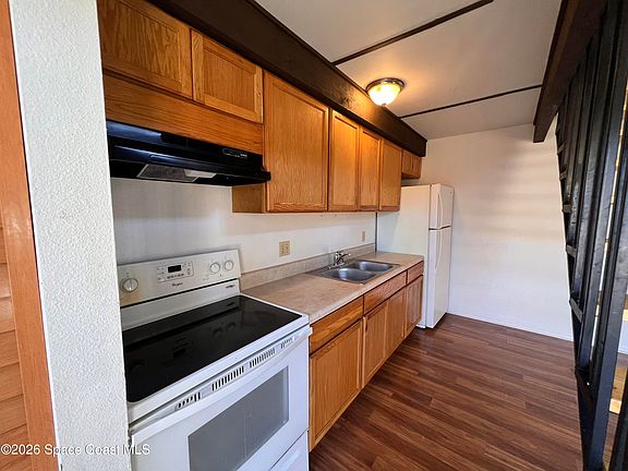 4th image of 4818 Overlook Dr NE #4