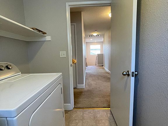 4th image of 2672 Hayden Brook Dr