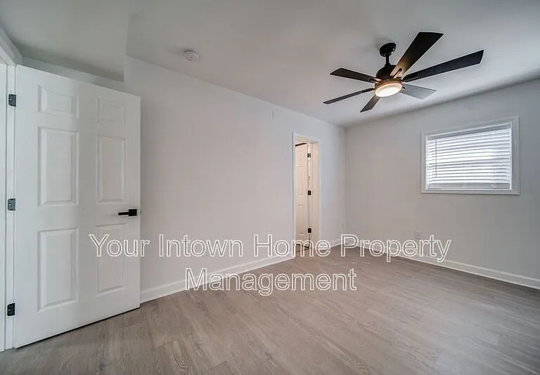 1047 Grant Way SE — Photo 14