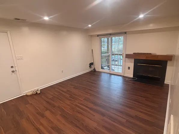 6911 Victoria Dr Unit E, Alexandria, VA 22310