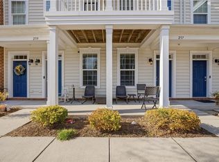 237 Breccia Ln, Virginia Beach, VA 23462