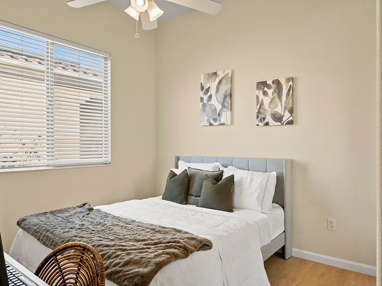 80528 Avenida San Fernando — Photo 19