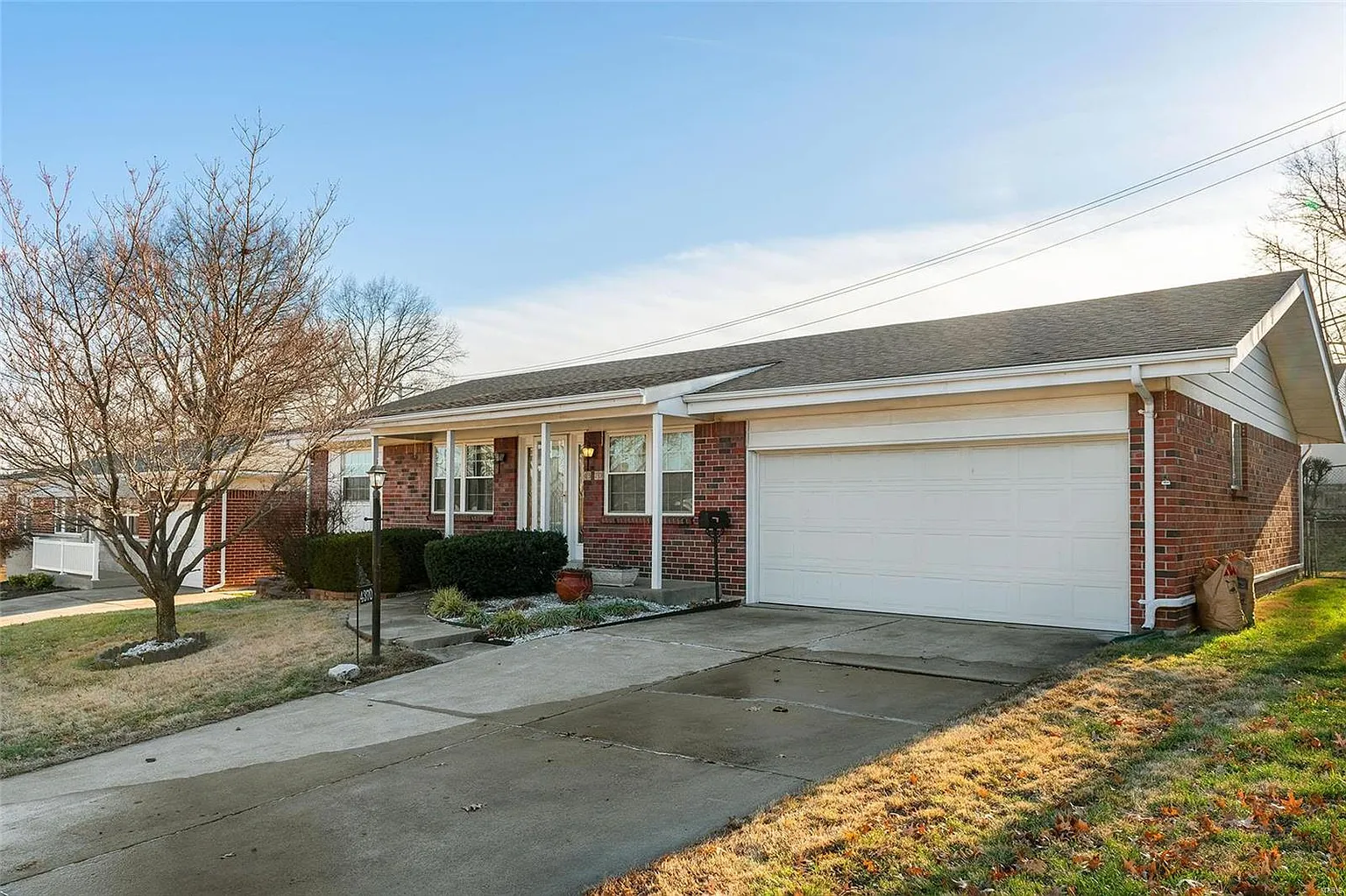 4370 Debra Kay Ln photo 1