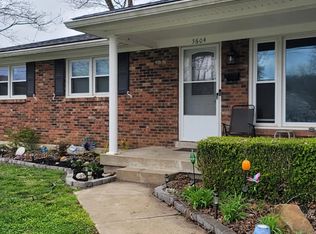 5604 Poplarwood Cir, Louisville, KY 40272