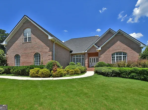 3580 Canon Creek Dr, Cumming, GA 30041