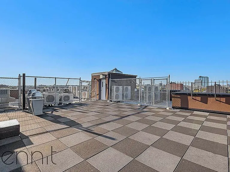 1084 Rogers Ave #7D — Photo 10