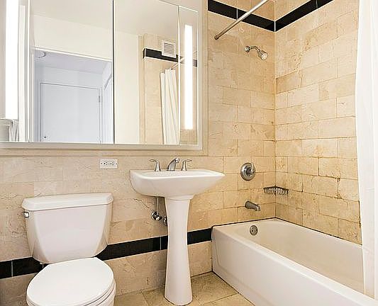 2nd image of 20 West St APT 40F