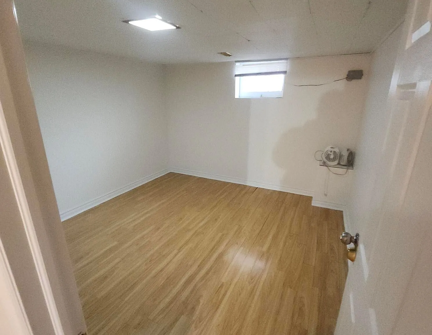6 bed, $4,000 — Photo 4