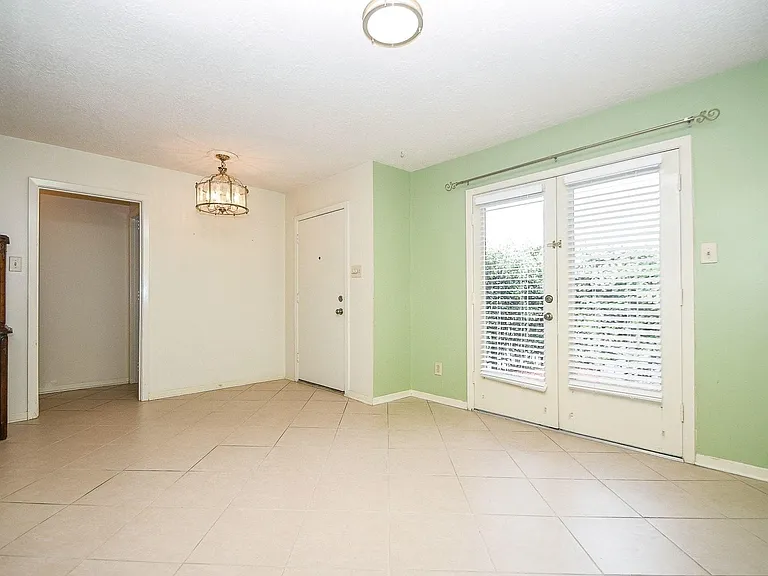 4902 Rainwater Dr — Photo 9