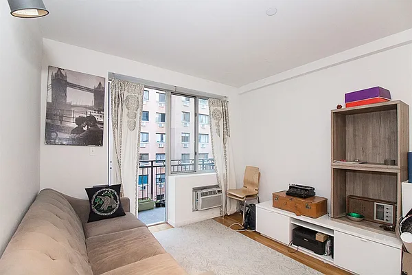 Rented by Citi Habitats | media 9