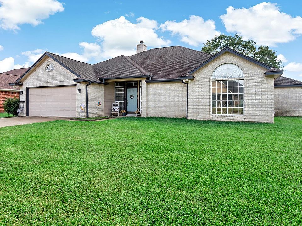 8075 Turnberry Cir Beaumont TX 77707 Zillow