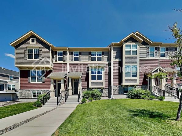 7526 38th St N, Oakdale, MN