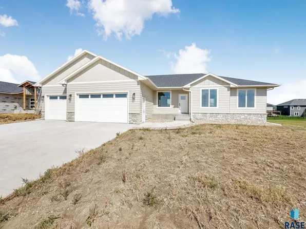6508 Fieldview St, Sioux Falls, SD 57110