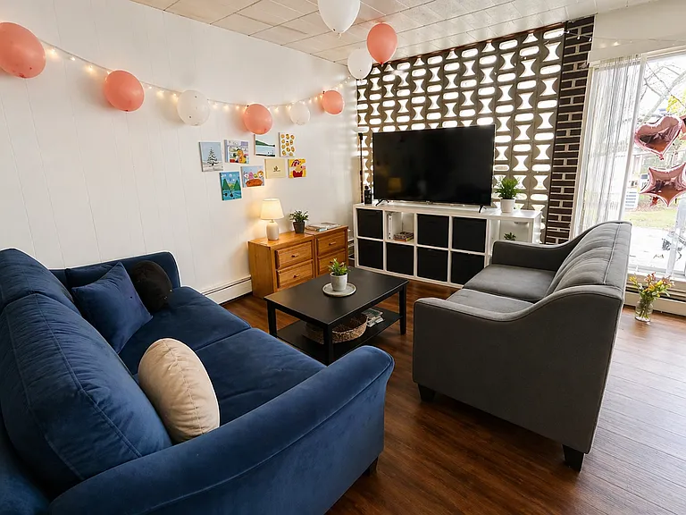 Varsity Management - 515 Walnut — Photo 35