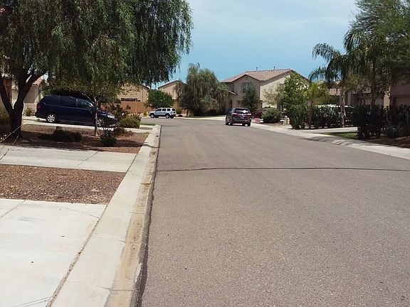 5th image of 1094 E Leslie Cir