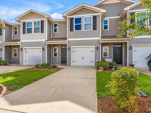 4th image of 6036 Royal Port Ct