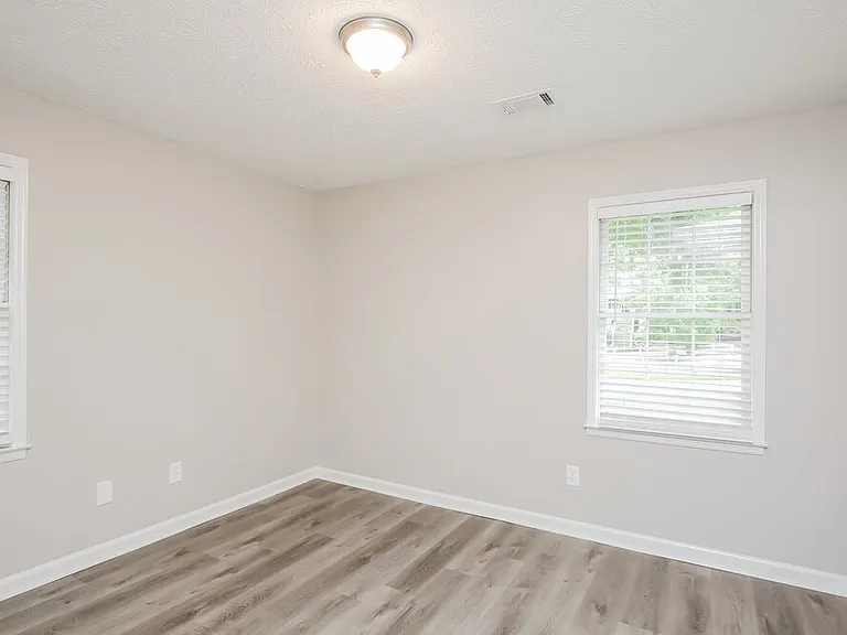 1882 Falcon Wood Dr NE — Photo 12