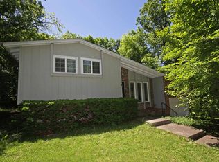 7702 W Oakwood Cir, Columbia, MO 65202