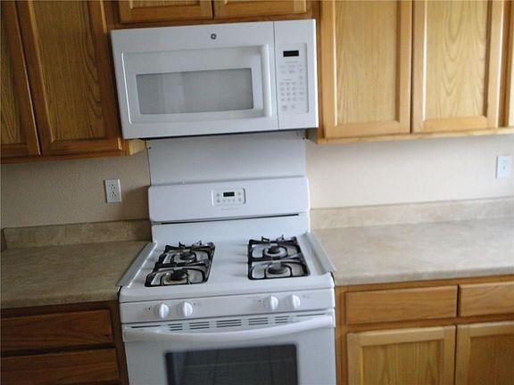 5th image of 9320 Betel Dr