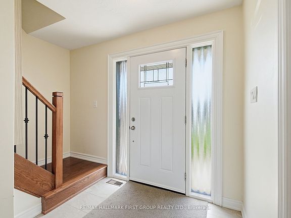 3rd image of 128 Clements Rd E