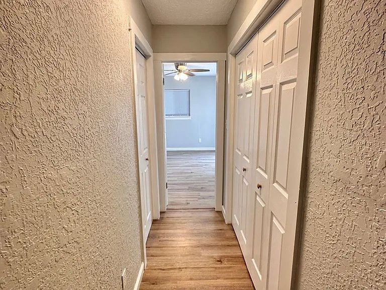 2120 La Veta Dr NE — Photo 39