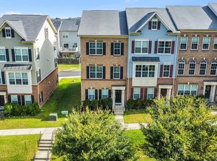 9014 Phita Ln, Manassas Park, VA 20111