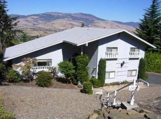 1973 Crestview Dr, Ashland, OR