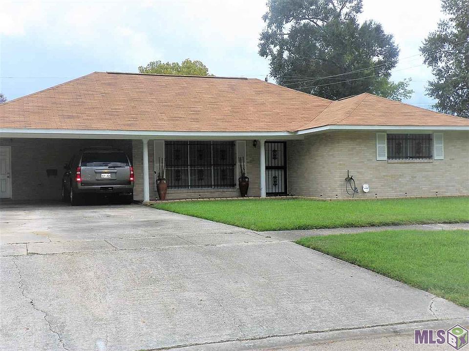 1st image of 8224 Royalwood Dr