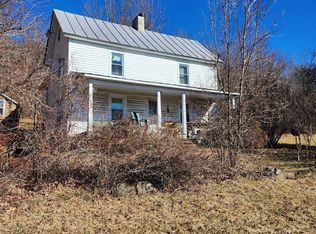 9013 Parkway Dr SE, Copper Hill, VA 24079