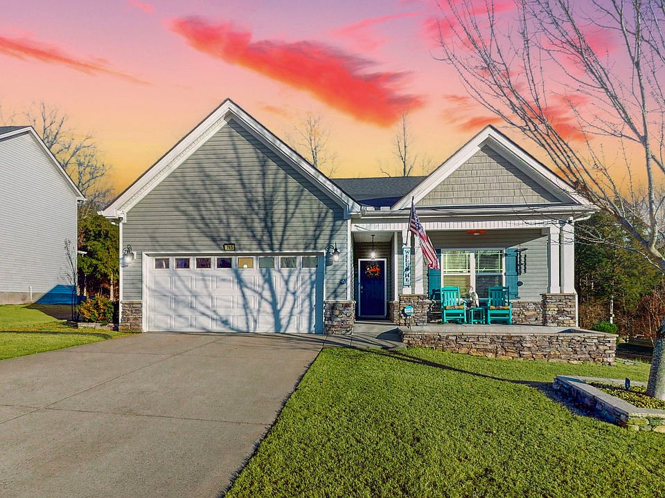 1st image of 765 Garland Dr