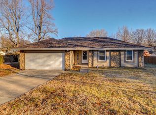 2547 W Roxbury St, Springfield, MO 65807