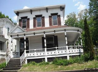 11 Academy St, Amsterdam, NY 12010