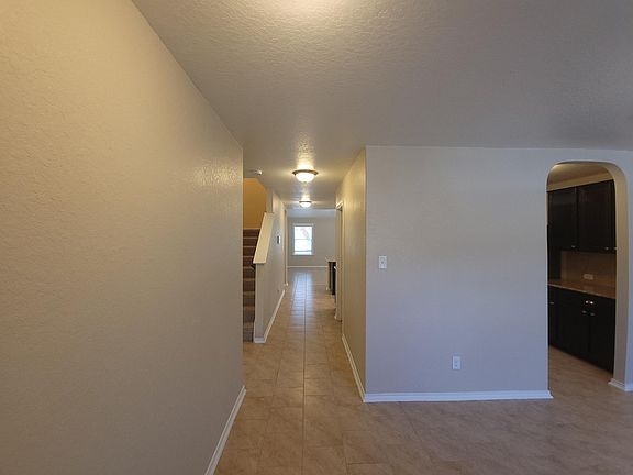 3rd image of 1408 Frio Eagle