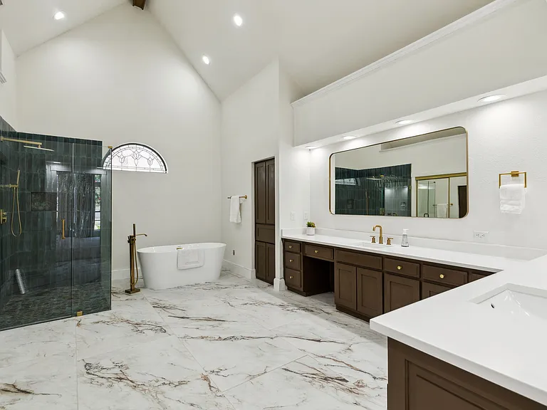 7001 Marchman Way — Photo 19