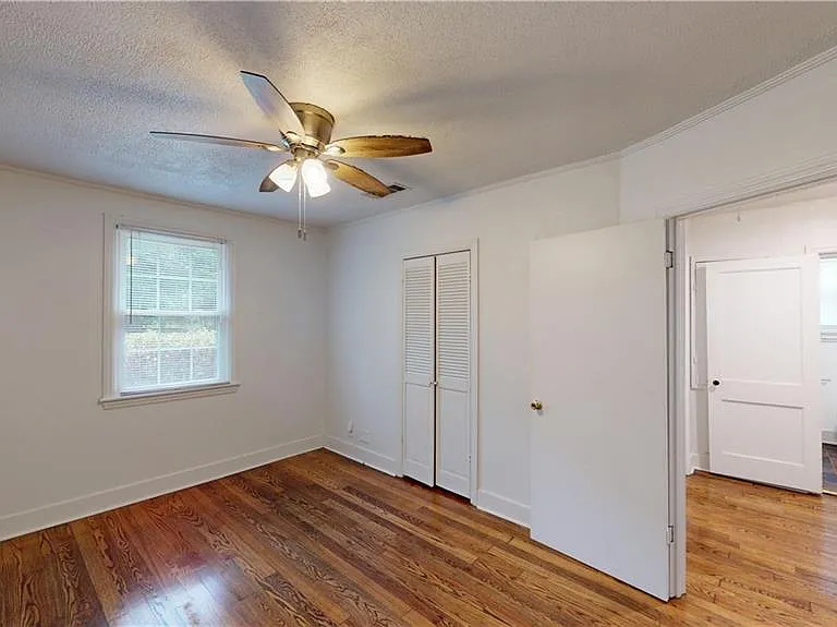 272 Border Dr W — Photo 15