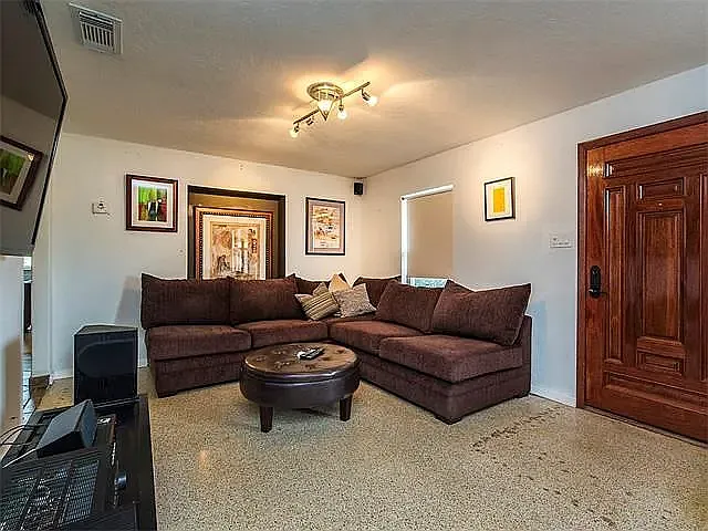 7103 Twin Crest Dr — Photo 7