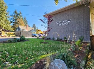 8860 SW Cashmur Ln #12, Portland, OR 97225