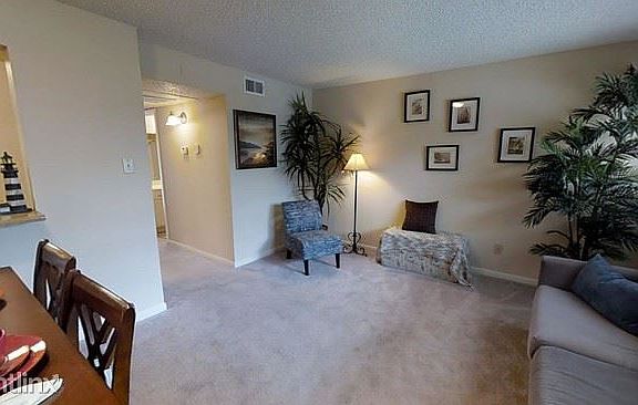 2111-holly-hall-houston-tx-1br-1ba---598sf