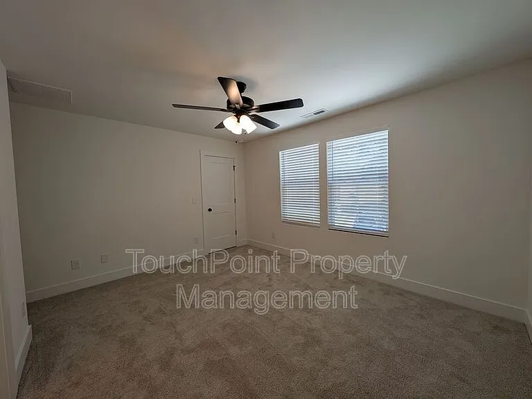 1413 Arden Ave — Photo 12