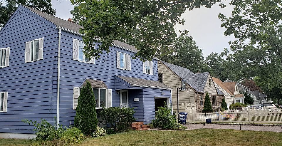 2nd image of 419 Hory St