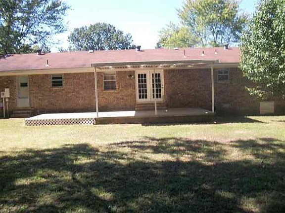 5th image of 1023 Fern Dr