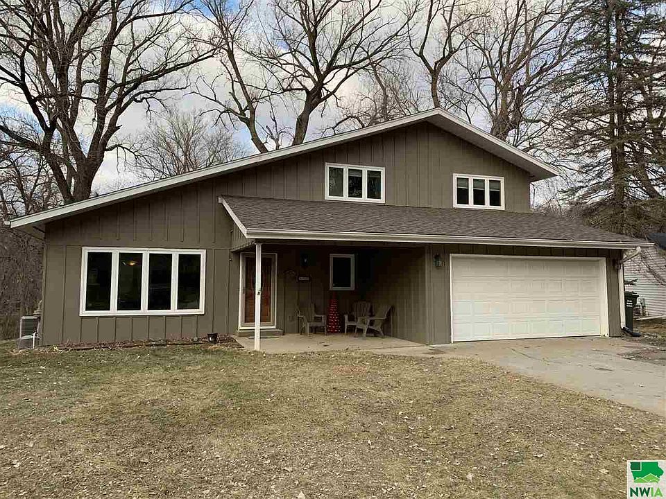 1st image of 655 Shady Lane Dr