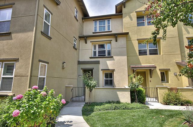 1st image of 25421 Huntwood Ave