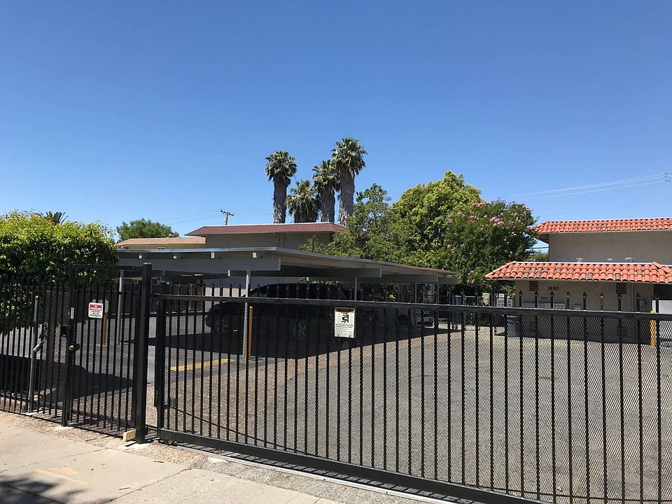 1st image of 3480 Royal Rd #11