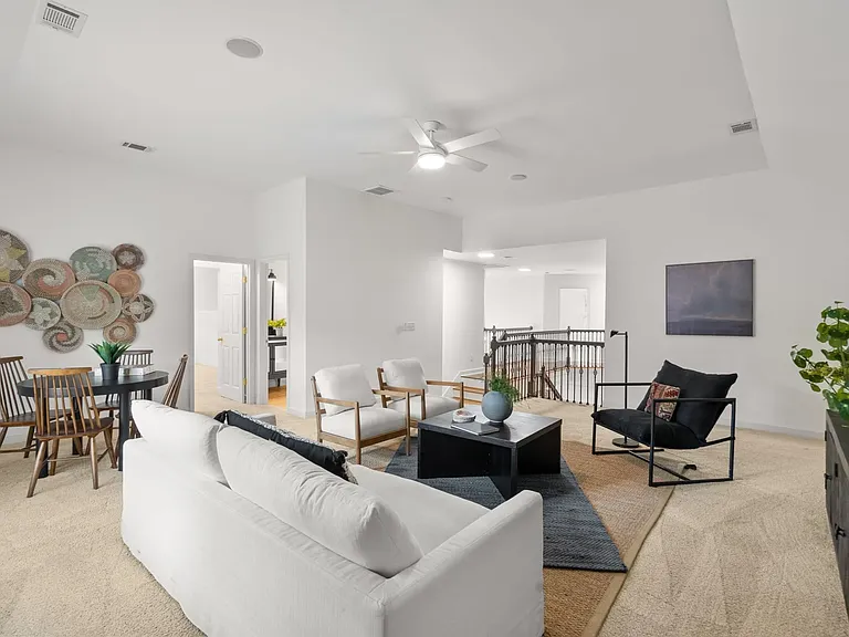 401 Beauchamp Cir — Photo 16