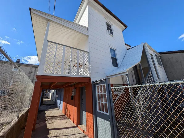 6 Siracusa Ter, Atlantic City, NJ 08401