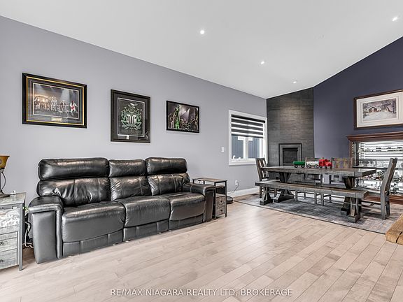 5th image of 5 Heron Pointe Rd