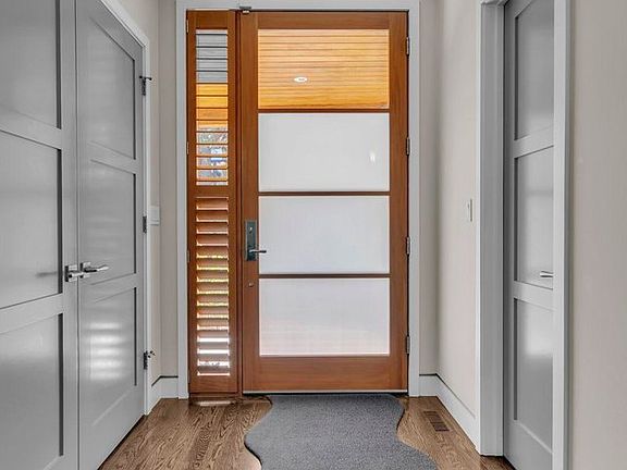 4th image of 3979 Springleaf Ln